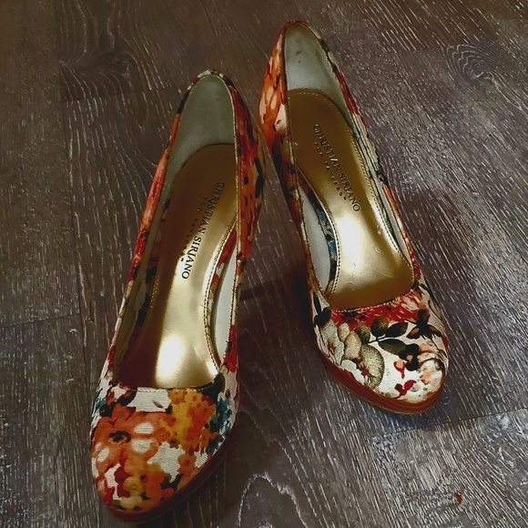 Floral Sandals - Picture 2 of 3